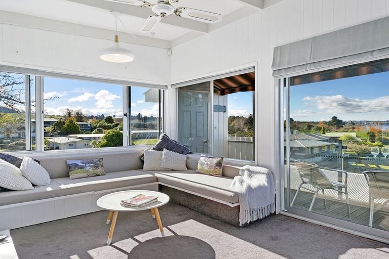 Photo of property in 4/22 Alberta Street, Acacia Bay, Taupo, 3330