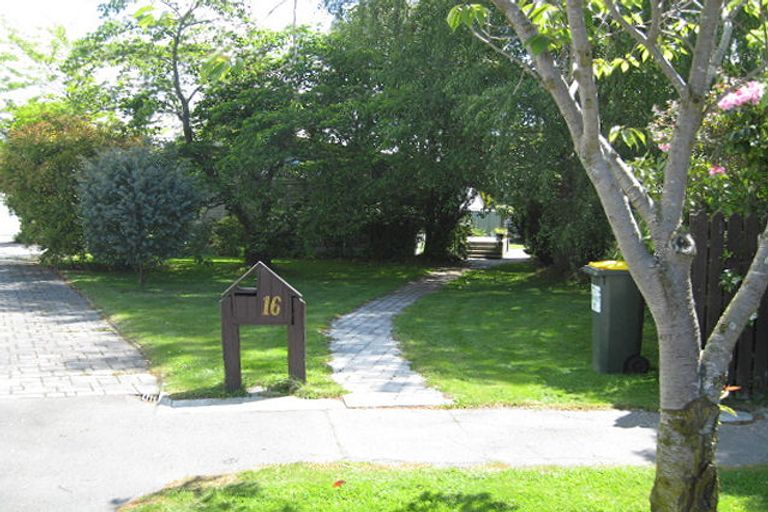 Photo of property in 16 Opal Place, Casebrook, Christchurch, 8051