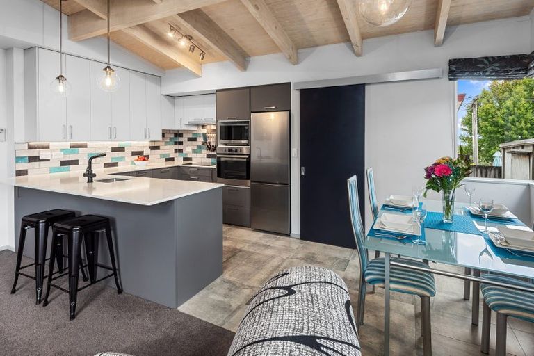 Photo of property in 19b Commins Road, Onerahi, Whangarei, 0110