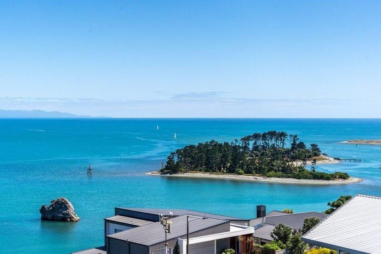 Photo of property in 31 The Cliffs, Britannia Heights, Nelson, 7010