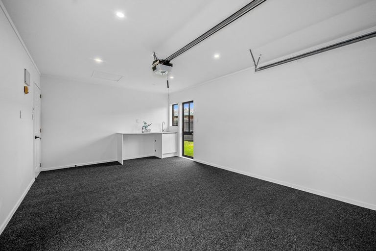 Photo of property in 4 Bryn Mawr Place, Albany, Auckland, 0632