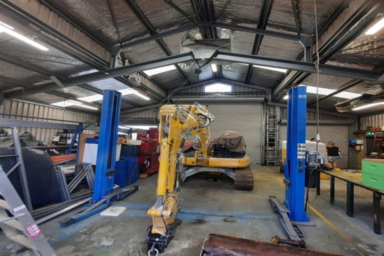 Photo of property in 294 Clevedon Kawakawa Road, Clevedon, Papakura, 2585