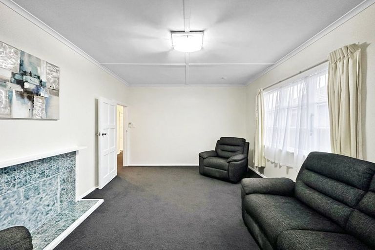 Photo of property in 33 Swiss Avenue, Gonville, Whanganui, 4501