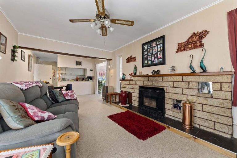 Photo of property in 6 Station Street, Tirau, 3410