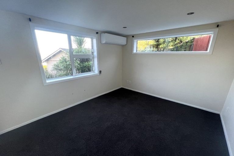 Photo of property in 36 Rakeiora Grove, Korokoro, Lower Hutt, 5012