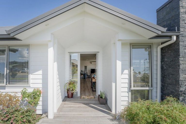 Photo of property in 105 Kupe Drive, Whitianga, 3510