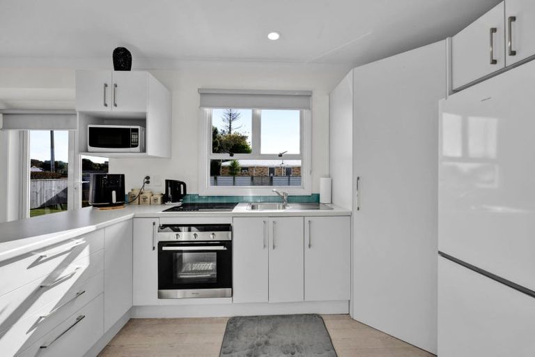 Photo of property in 320 South Road, Hawera, 4610