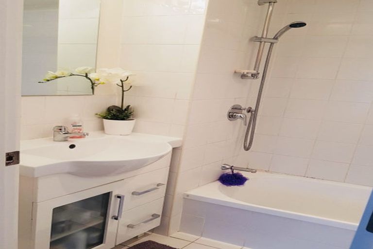 Photo of property in 7i/18 Ronwood Avenue, Manukau, Auckland, 2104