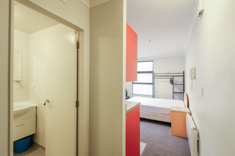 Photo of property in Aitken Street Apartments, 213/5 Aitken Street, Thorndon, Wellington, 6011