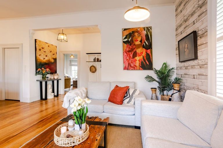 Photo of property in 247 Cross Line, Morison Bush, Greytown, 5794