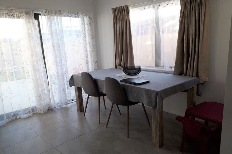 Photo of property in 5 Park Chester Road, Pukekohe, 2120