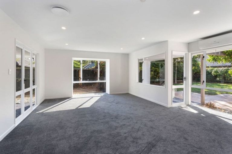 Photo of property in 24 Millcroft Place, Parklands, Christchurch, 8083