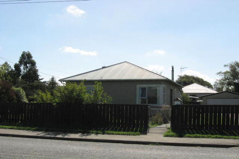 Photo of property in 27 Station Street, Leeston, 7632