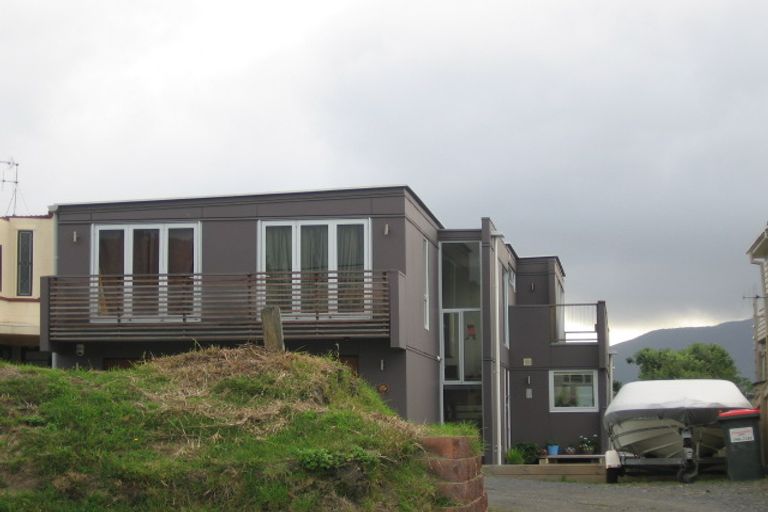 Photo of property in 75 Manly Street, Paraparaumu Beach, Paraparaumu, 5032