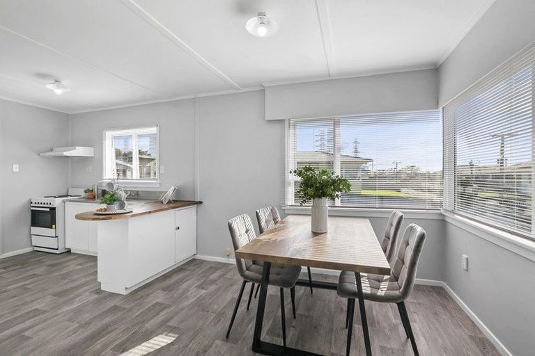 Photo of property in 18d Saxton Road, Upper Vogeltown, New Plymouth, 4310