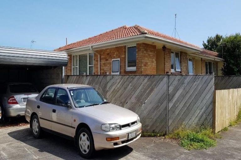 Photo of property in 11/82 Huia Road, Papatoetoe, Auckland, 2025