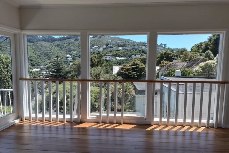 Photo of property in 39 Rangoon Street, Khandallah, Wellington, 6035