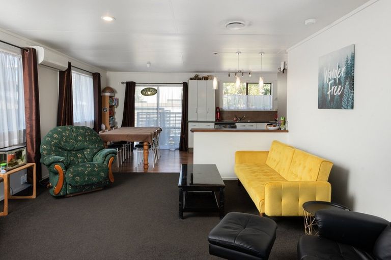 Photo of property in 44 Lagoon Place, Poike, Tauranga, 3112