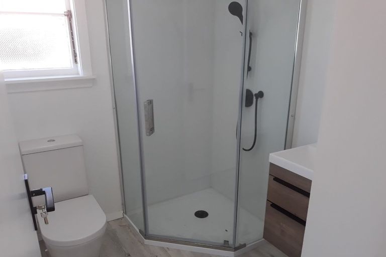Photo of property in 418 Main North Road, Redwood, Christchurch, 8051