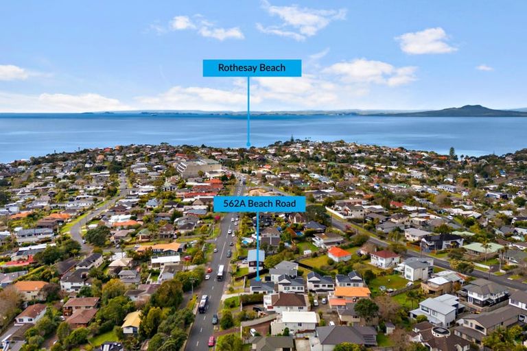 Photo of property in 562a Beach Road, Rothesay Bay, Auckland, 0630