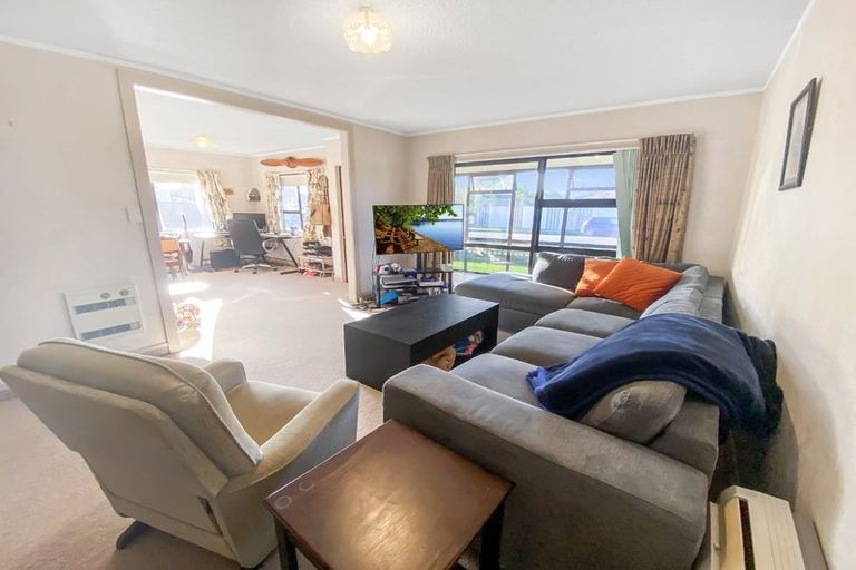 Photo of property in 56b Avondale Road, Taradale, Napier, 4112