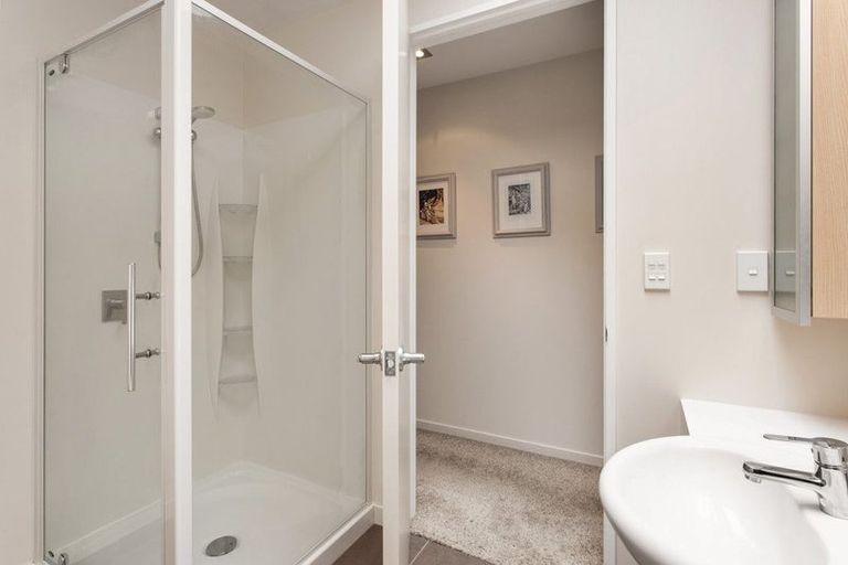 Photo of property in 112 Englefield Road, Northwood, Christchurch, 8051