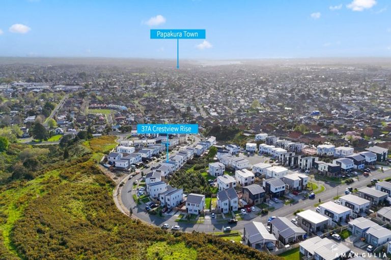 Photo of property in 37a Crestview Rise, Papakura, 2110