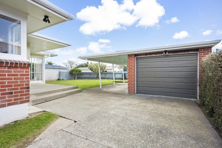 Photo of property in 19 Henare Street, West End, Palmerston North, 4412