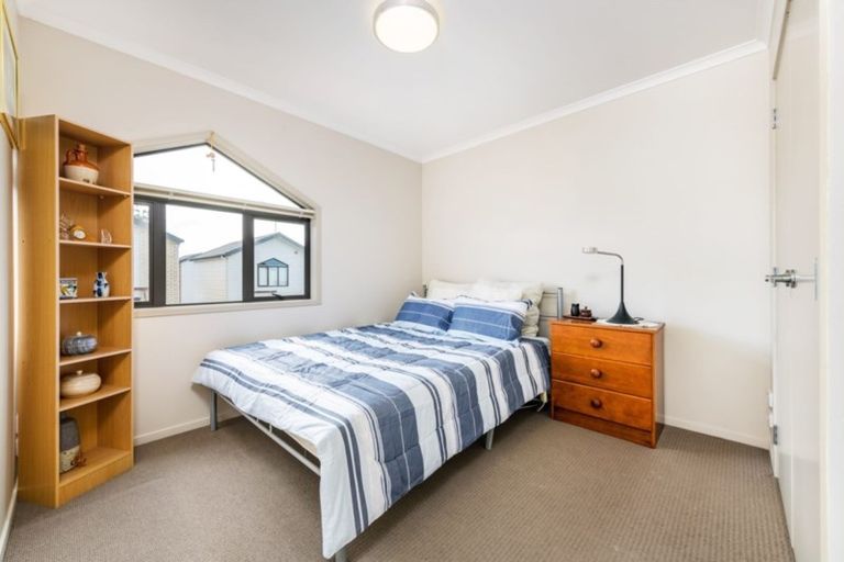Photo of property in St Claire Village, 5/172 Mcleod Road, Te Atatu South, Auckland, 0610