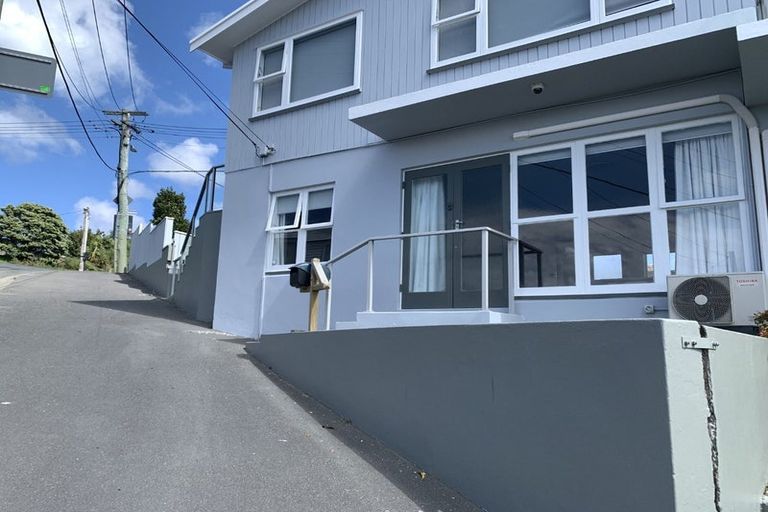 Photo of property in 76a Thompson Street, Mount Cook, Wellington, 6011