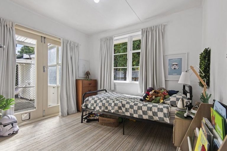 Photo of property in 10 Denbigh Place, Awapuni, Palmerston North, 4412