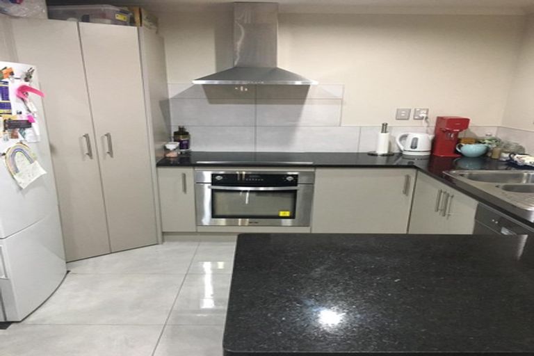 Photo of property in 41c Kelvin Road, Papakura, 2110