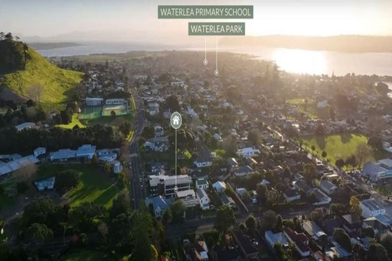 Photo of property in 3/64d Coronation Road, Mangere Bridge, Auckland, 2022