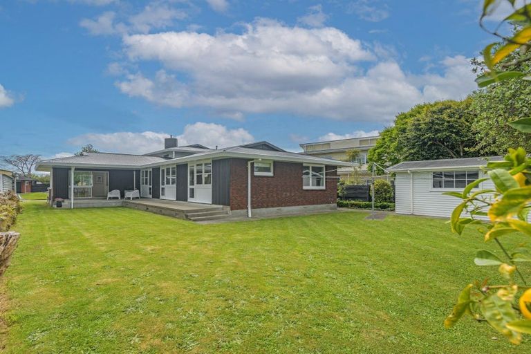Photo of property in 6 Anaru Place, Awapuni, Palmerston North, 4412
