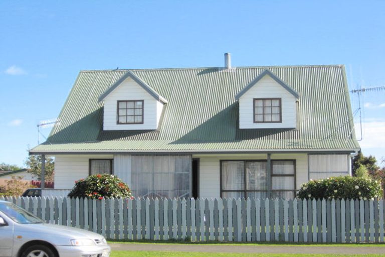 Photo of property in 38 Perth Street, Levin, 5510