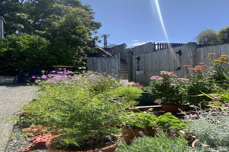 Photo of property in 13 Stanley Street, Berhampore, Wellington, 6023