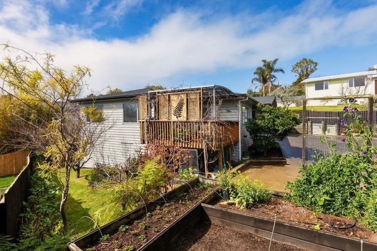 Photo of property in 33a Mason Street, New Lynn, Auckland, 0600
