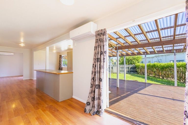 Photo of property in 1 Bibby Lane, Waipawa, 4210