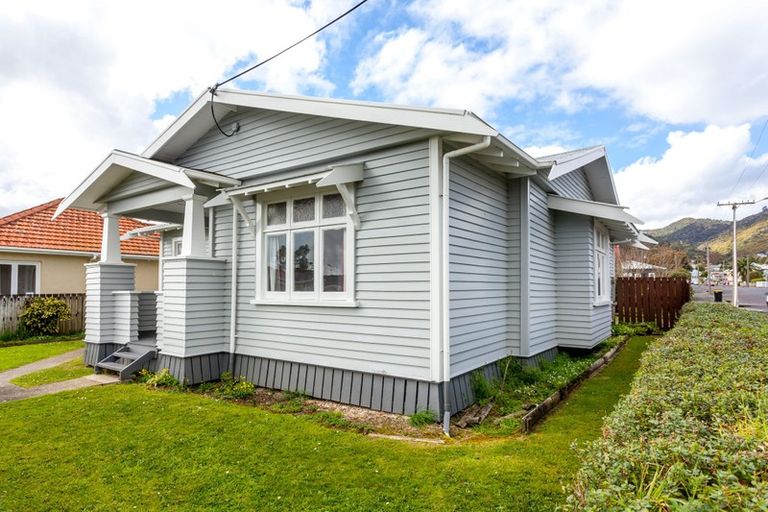 Photo of property in 300 Mackay Street, Thames, 3500