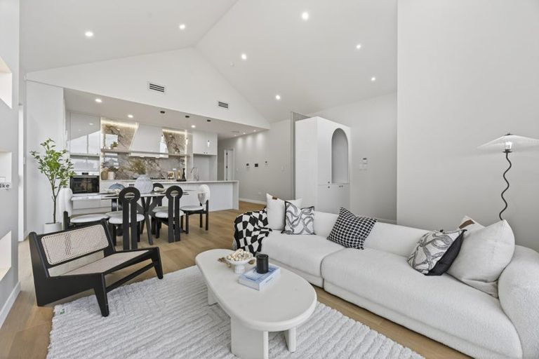 Photo of property in 12 Piko Road, Opaheke, 2113