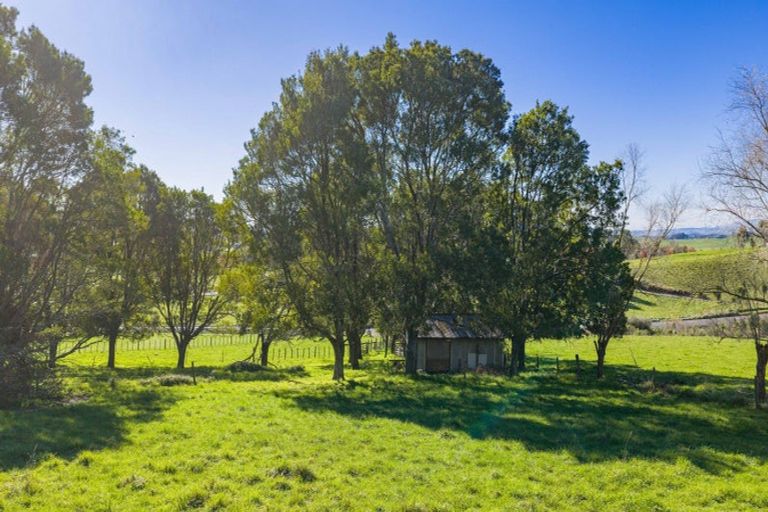 Photo of property in 12 Homewood Road, Waipawa, 4277