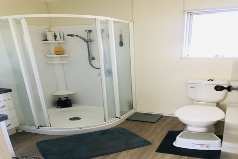 Photo of property in 11 Makarini Street, Paraparaumu, 5032