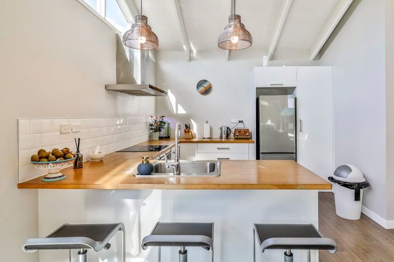 Photo of property in 2/43 Central Avenue, Papatoetoe, Auckland, 2025