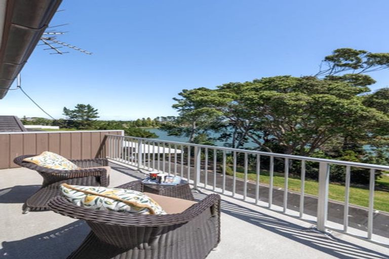 Photo of property in 71 Fisher Parade, Sunnyhills, Auckland, 2010