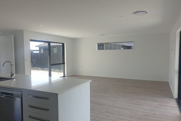 Photo of property in 8 Selfe Crescent, Burwood, Christchurch, 8083