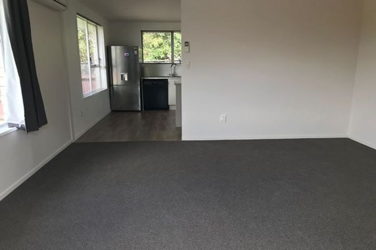 Photo of property in 1/45 Chipping Lane, Redwood, Christchurch, 8051