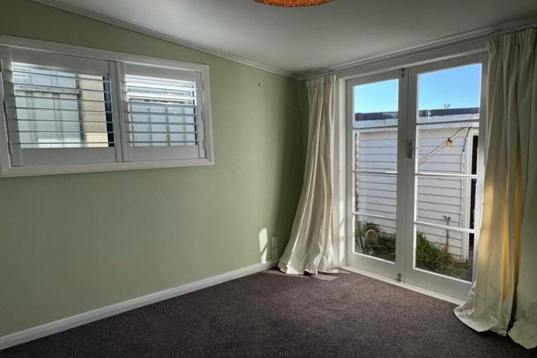 Photo of property in 16 Collison Terrace, Haumoana, 4102