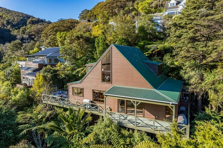 Photo of property in 126a Cheviot Road, Lowry Bay, Lower Hutt, 5013