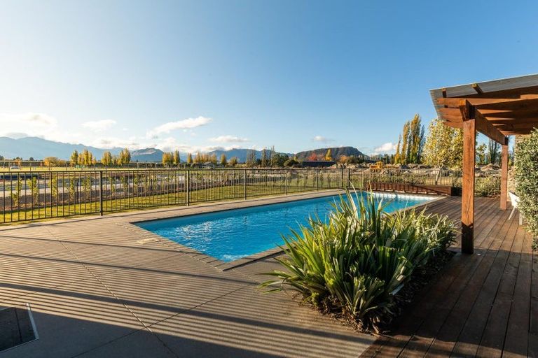Photo of property in 32 Sarahs Hill, Hahei, Whitianga, 3591