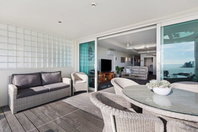Photo of property in 154 Marine Parade, Mount Maunganui, 3116